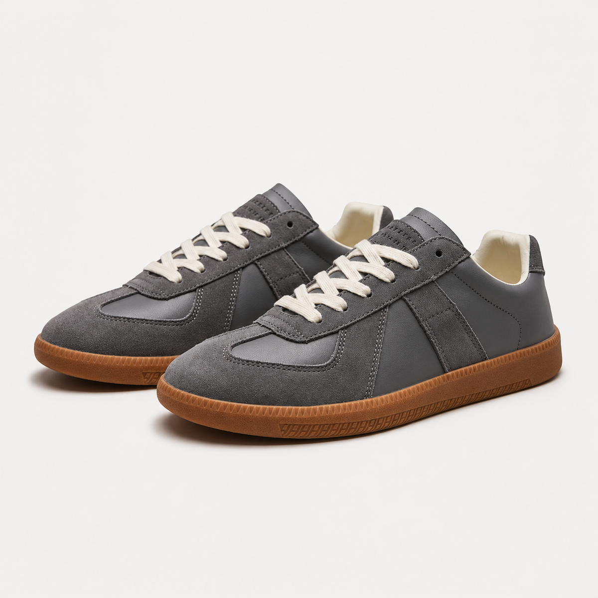 Men's Lightweight Casual Lace-Up Sneakers – Comfortable Everyday Walking Shoes