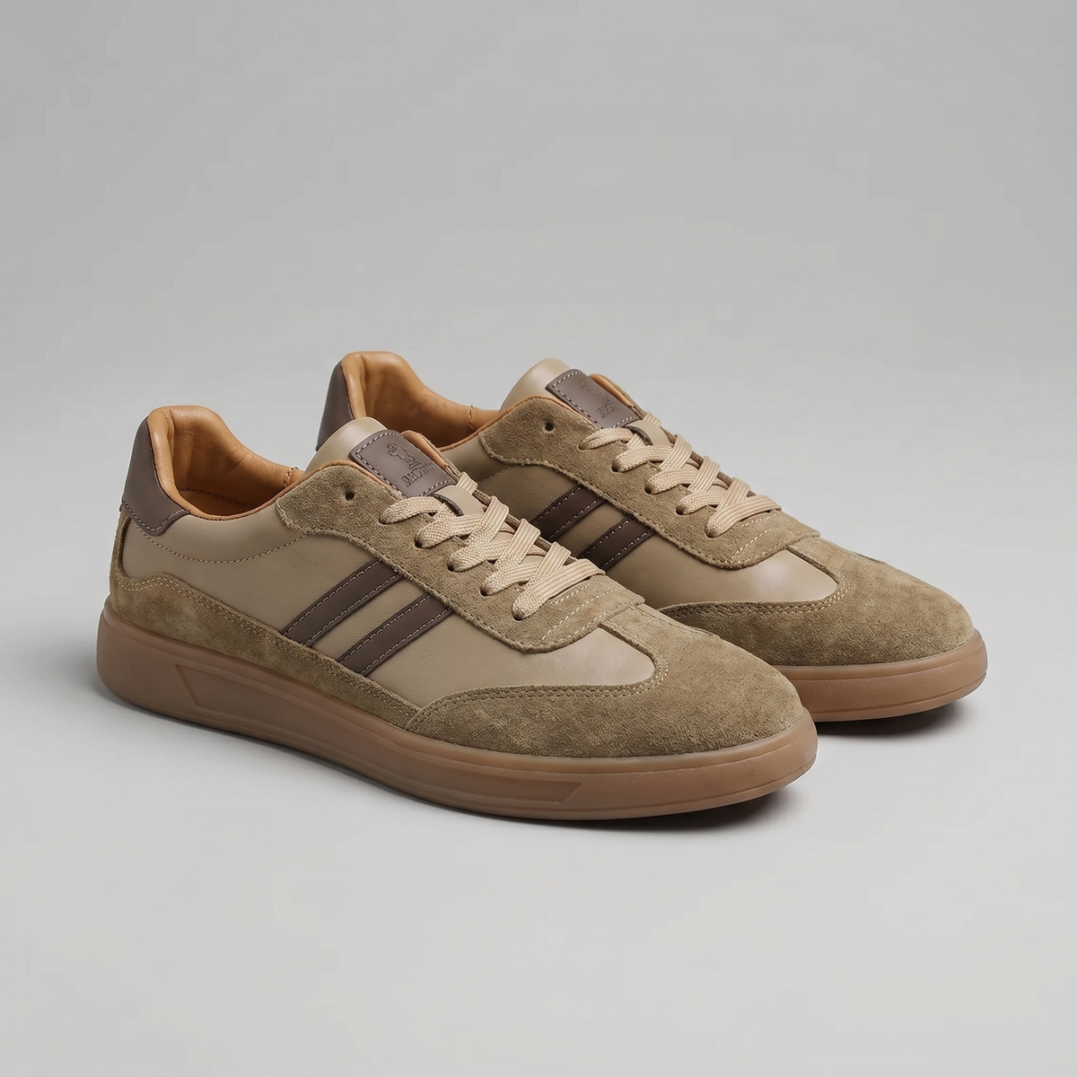 Men's Classic Retro Sneakers – Breathable Mesh Lace-Up Casual Shoes