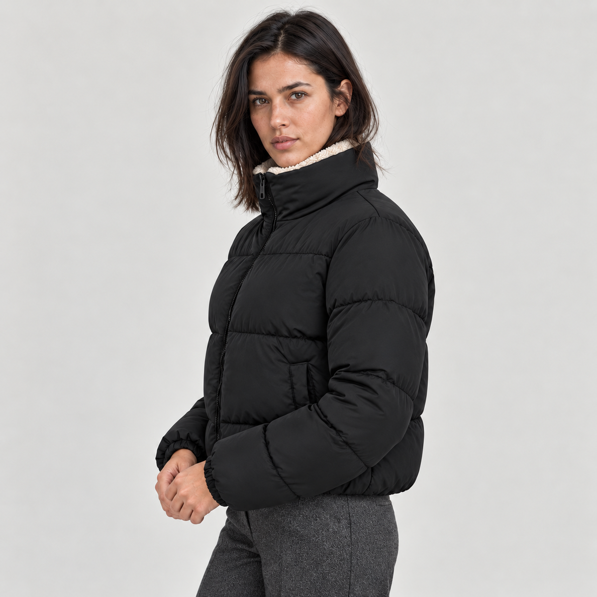 Women's Short Puffer Jacket with Sherpa Collar – High Neck Full Zip