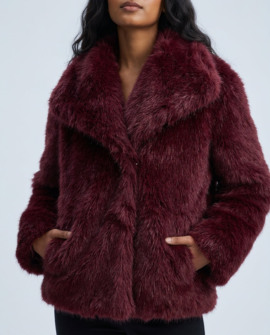 Women's Faux Fur Winter Coat – Plush Oversized Collar Elegant Jacket