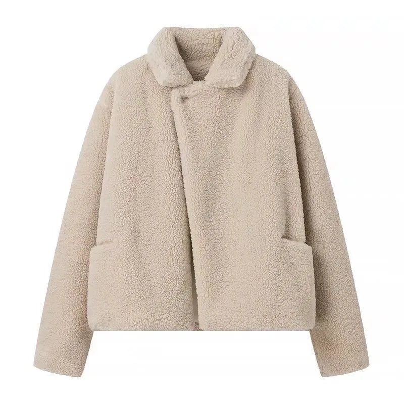 Women's Cropped Teddy Coat – Plush Wide Collar Winter Jacket