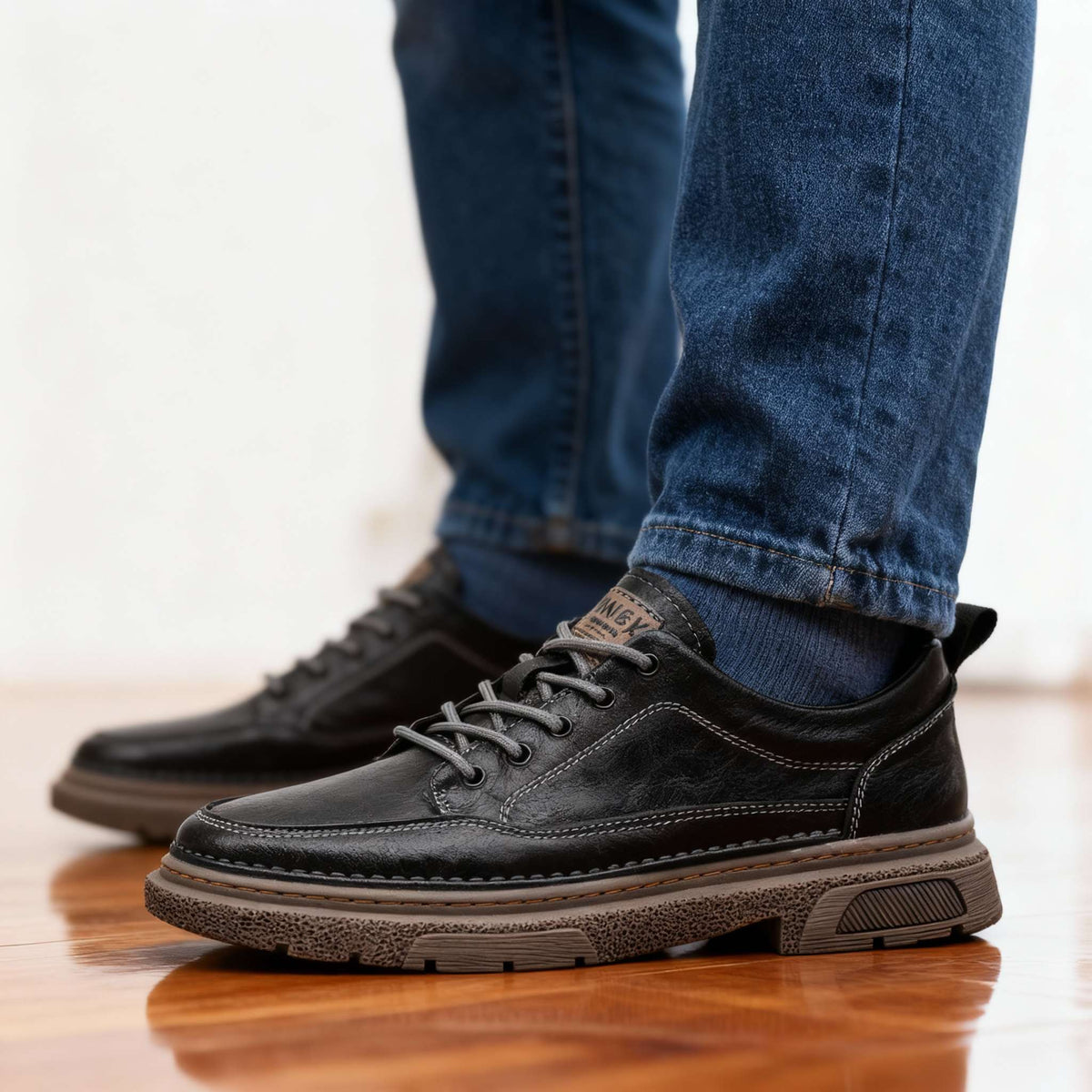 Men's Welted Leather-Look Sneakers – Shock-Absorbing Everyday Shoes