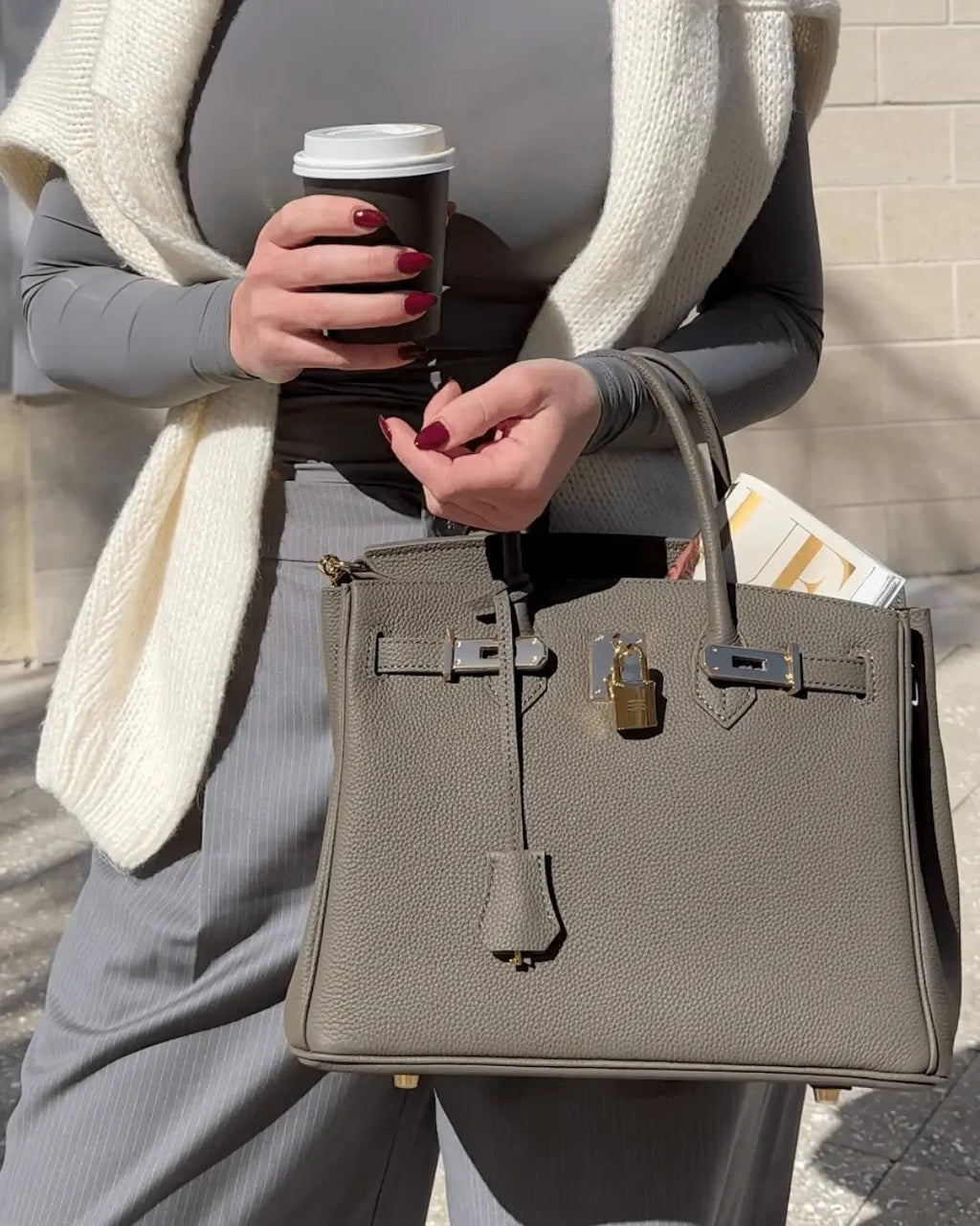 Women's Structured Top Handle Handbag – Elegant Everyday Shoulder Bag