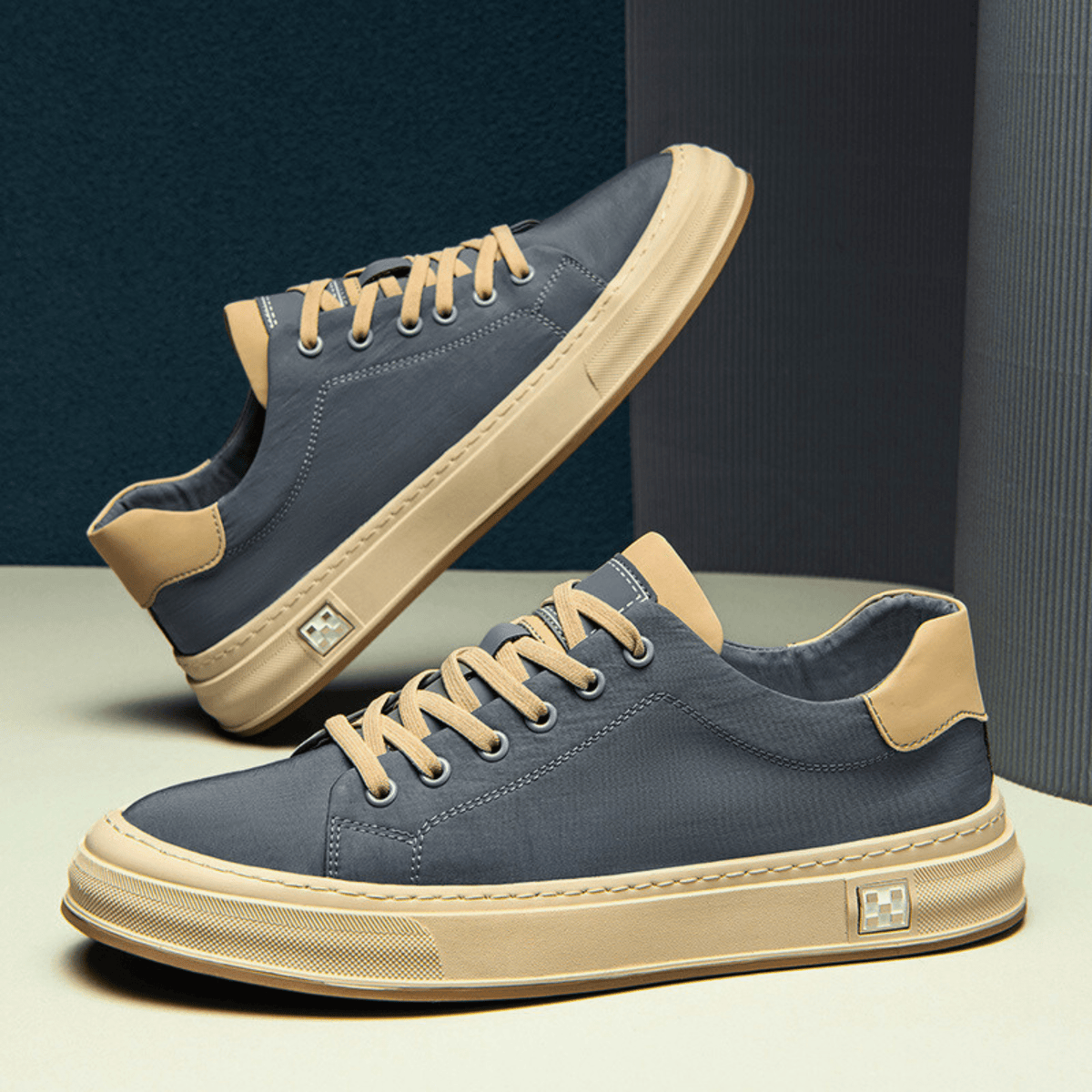Men's Canvas Low-Top Sneakers – Cushioned Casual Lace-Up Shoes