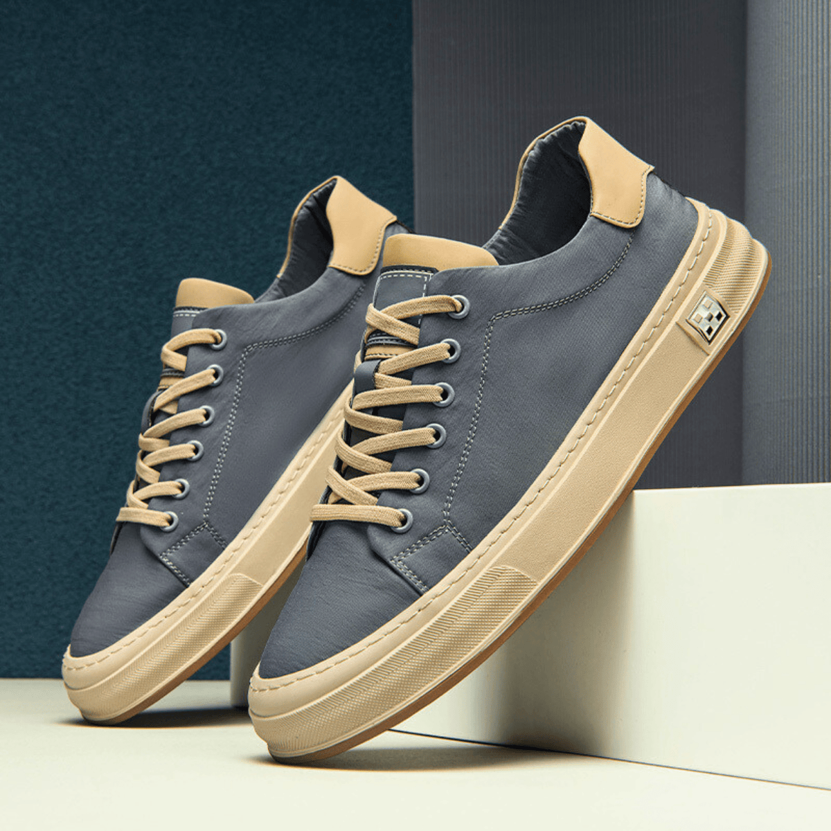 Men's Canvas Low-Top Sneakers – Cushioned Casual Lace-Up Shoes