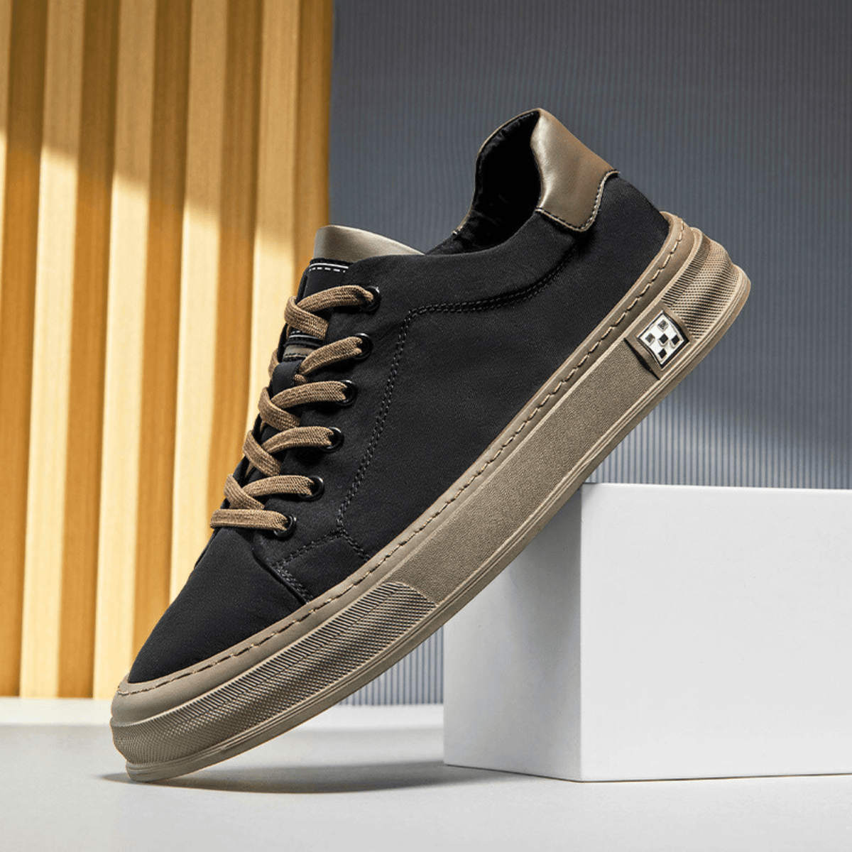 Men's Canvas Low-Top Sneakers – Cushioned Casual Lace-Up Shoes