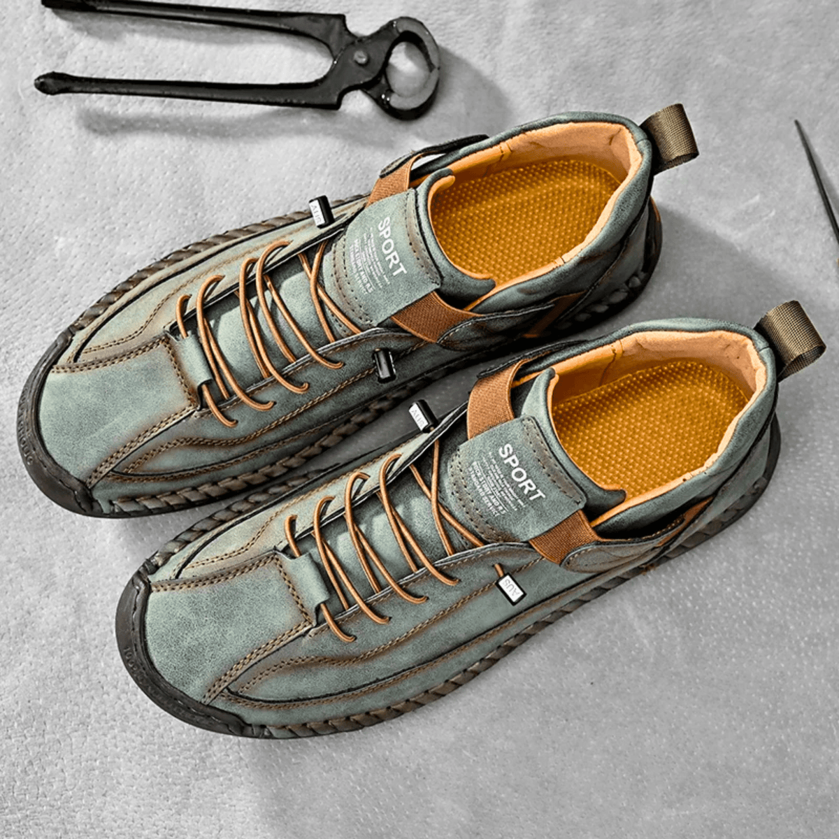 Men's Vintage Casual Sneakers – Stitch Detail Strap Cushioned Shoes